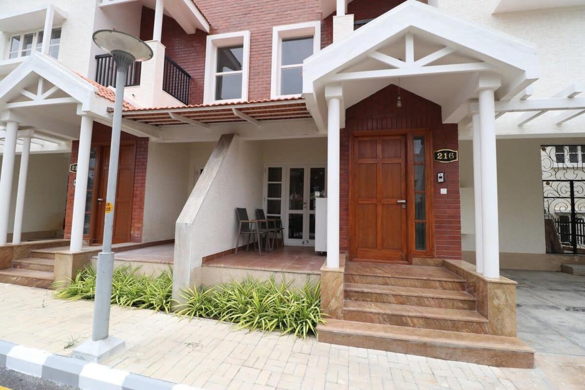 Welcome To Serenity-Luxury Villa At Prestige Augusta Golf Village Бангалор Экстерьер фото